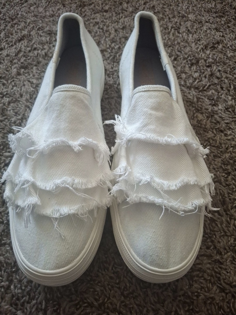 EUC! Women's Keds Dream Foam Triple Ruffle White Denim Slip-on Tennis Shoes Sz 9